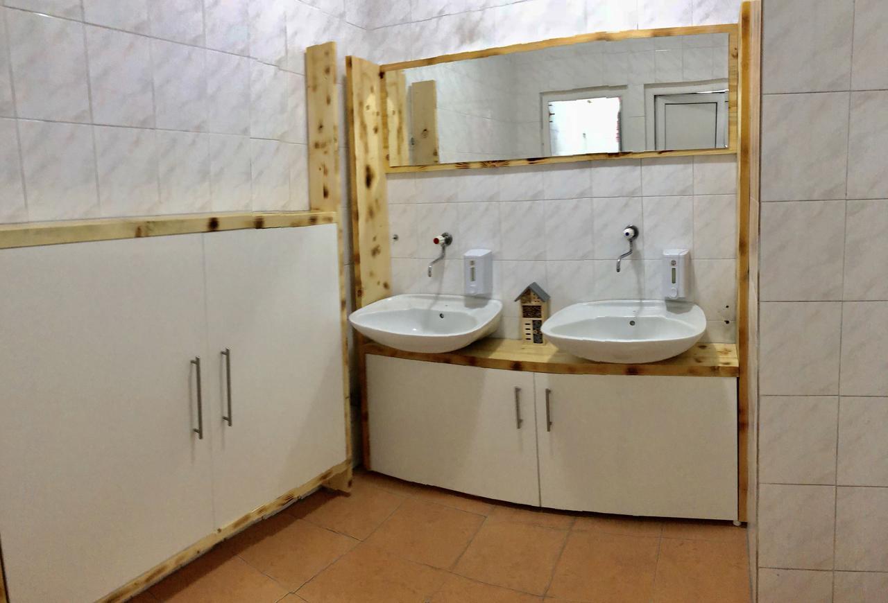 Ostello Twc Belgrado Esterno foto