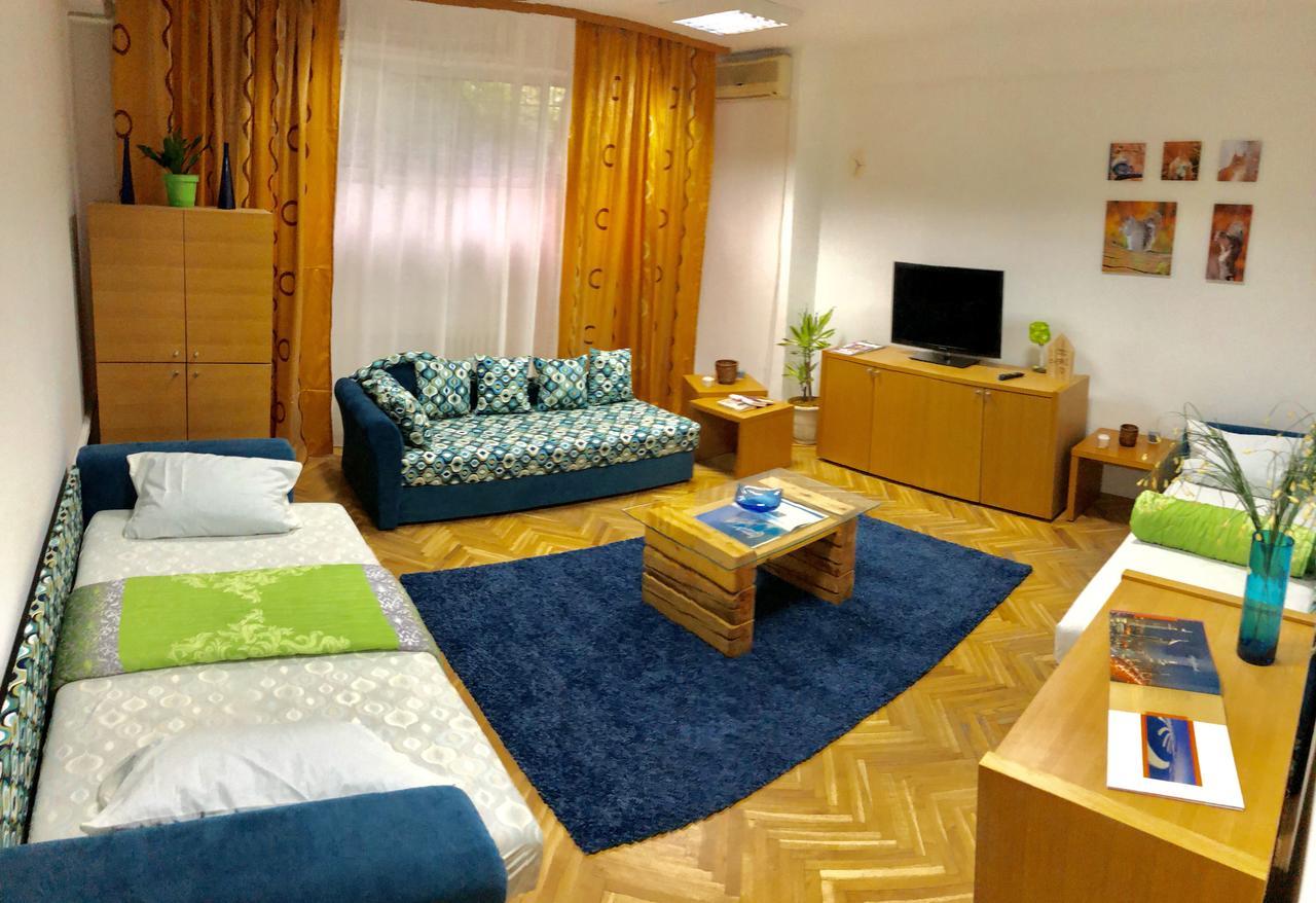 Ostello Twc Belgrado Esterno foto