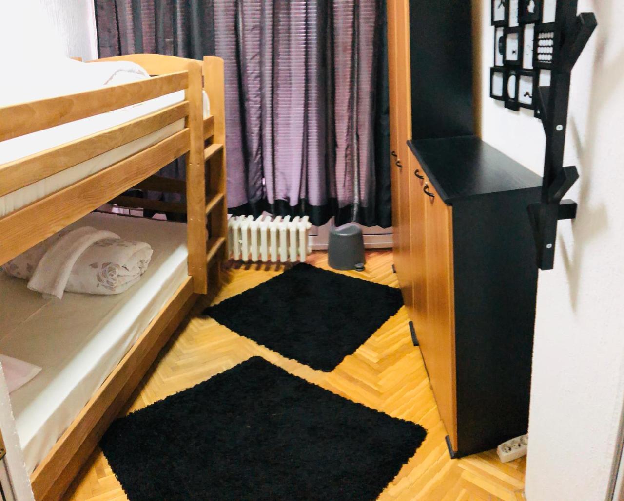 Ostello Twc Belgrado Esterno foto